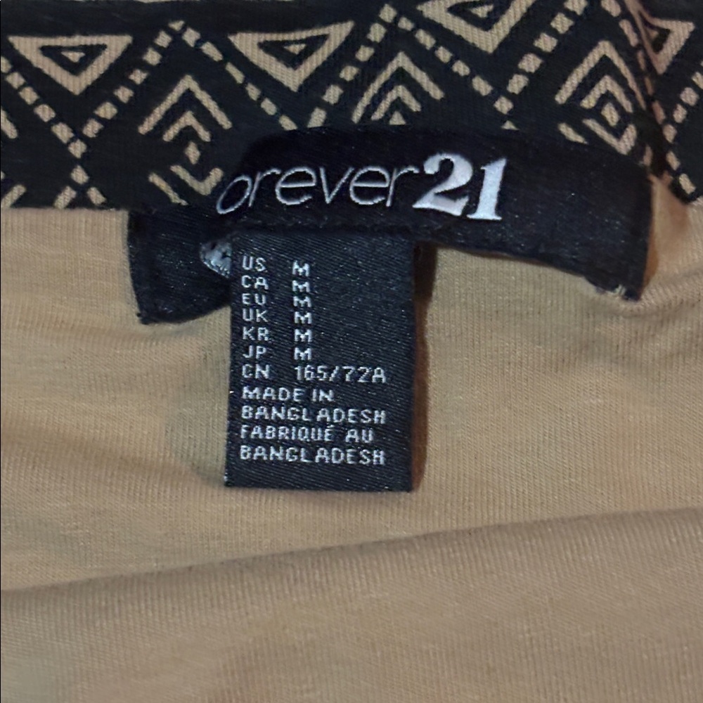 Women’s medium Aztec print boho stretch mini skirt tan and black bold print - Picture 2 of 6